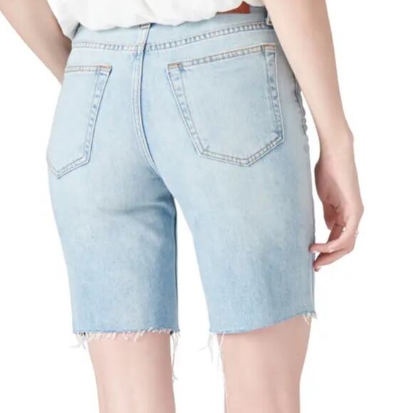 Lucky Brand Jean Shorts NWT Bermuda Denim High Rise Raw Hem Light Wash 28/6 - Picture 2 of 4